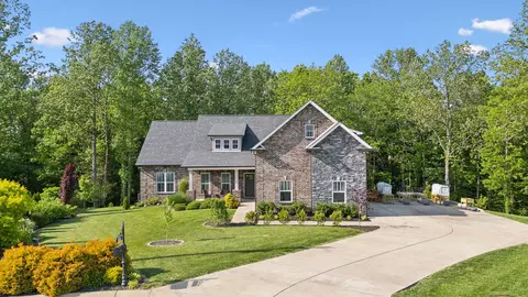 1055 Wales Ct, Greenbrier, TN 37073