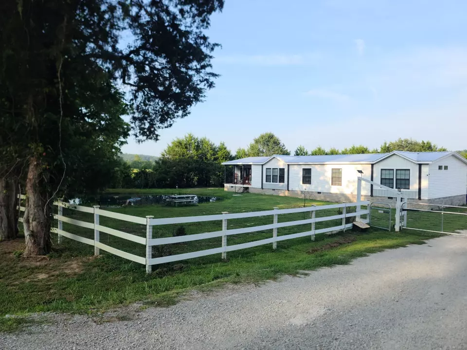  656 Waynesboro Hwy, Waynesboro, TN 38485 photo 1