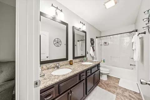 Bath - 6029 Commodore Cir, Baxter, TN 38544 photo 1 of 2