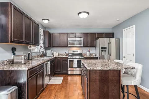Kitchen - 6029 Commodore Cir, Baxter, TN 38544 photo 2 of 3