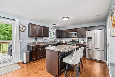 Kitchen - 6029 Commodore Cir, Baxter, TN 38544 photo 1 of 3