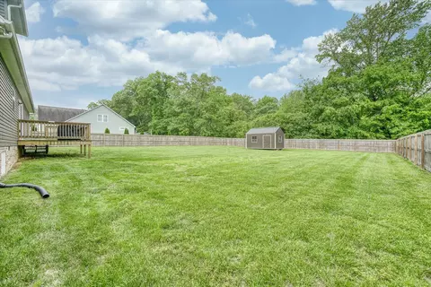 Exterior - 6029 Commodore Cir, Baxter, TN 38544 photo 5 of 9