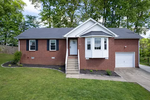 900 Mason Tucker Dr, Smyrna, TN 37167