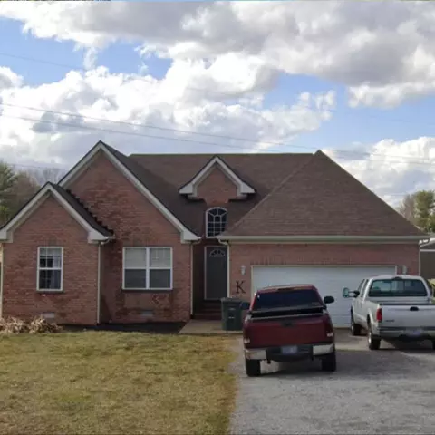 106 Irish Oaks Dr, Portland, TN 37148