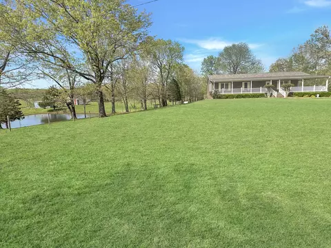 960 Antioch Rd, Dover, TN 37058