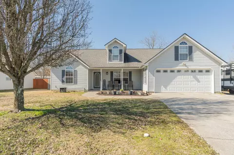 144 Century Dr, Rossville, GA 30741