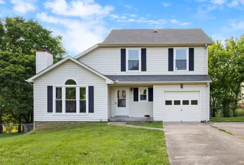 403 Elfie Ct, Clarksville, TN 37040