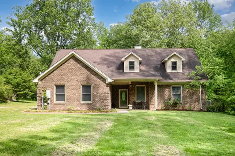 6420 Trails End Rd, College Grove, TN 37046