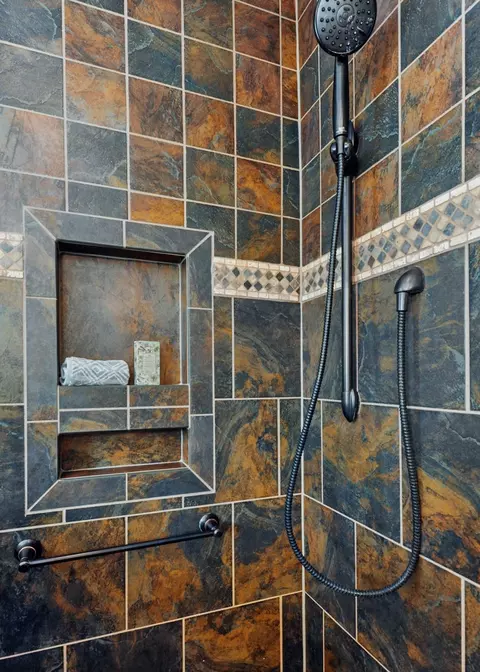 Bath - 1011 Gatewick Ct, Franklin, TN 37067 photo 4 of 6