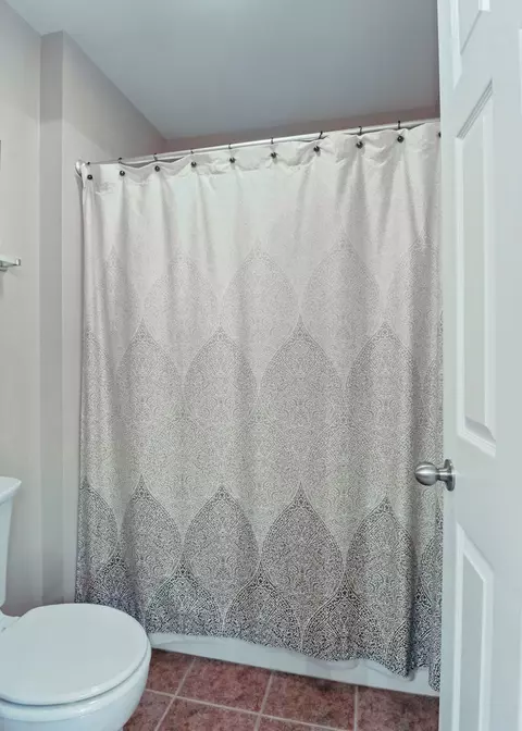Bath - 1011 Gatewick Ct, Franklin, TN 37067 photo 6 of 6