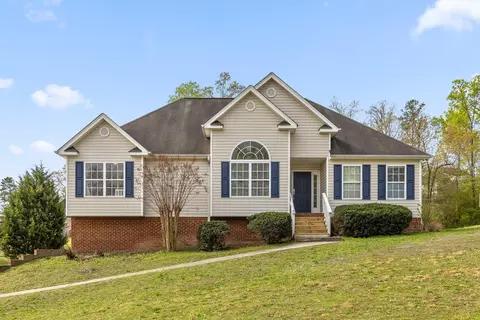 7470 British Rd, Ooltewah, TN 37363