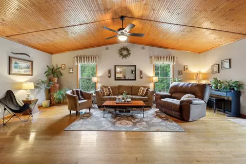 401 Harper Rd, Clarksville, TN 37043