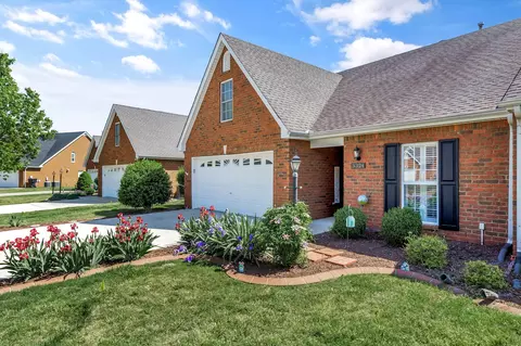 3324 Berryside Dr, Murfreesboro, TN 37128