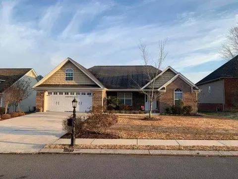 8449 Gracie Mac Ln, Ooltewah, TN 37363