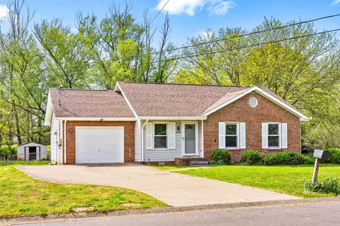 3404 Albert Dr, Clarksville, TN 37042