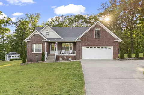1497 N Hummingbird Ln, Dickson, TN 37055