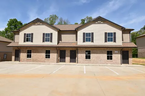 296 Smithson Ln, Clarksville, TN 37040