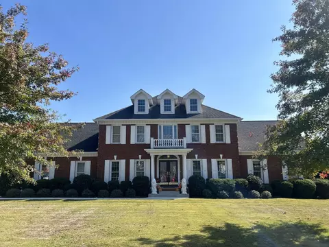 8304 Heron Cir, Ooltewah, TN 37363