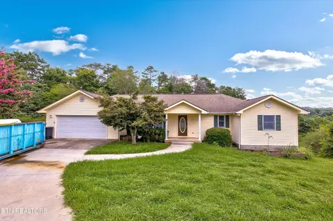 1743 Chesapeake Dr, Athens, TN 37303