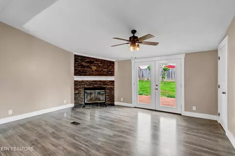 102 2nd St, Corryton, TN 37721 photo 5