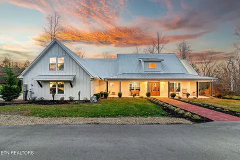 2295 Allenridge Dr, Sevierville, TN 37876