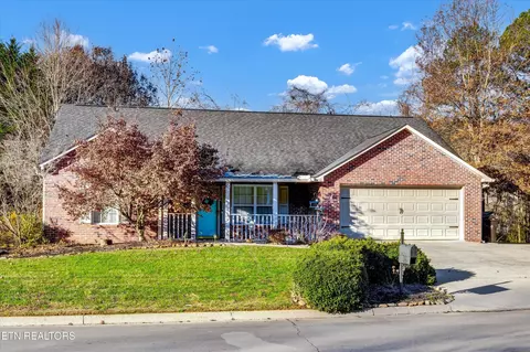 2461 Brierbrook Ln, Knoxville, TN 37921