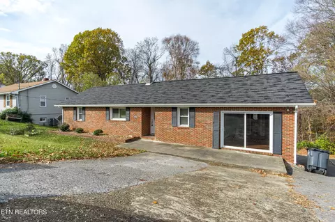 4178 Skyland Dr, Kingsport, TN 37664