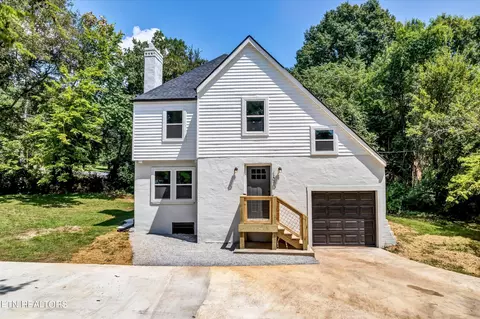 101 Chamberlain Blvd, Knoxville, TN 37920