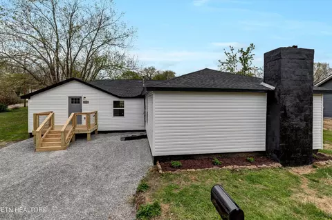 518 Hoover St, Maryville, TN 37801