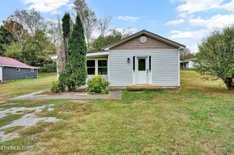 921 Hudson St, Sweetwater, TN 37874