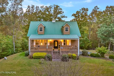 2771 Sugar Plum Way, Newport, TN 37821