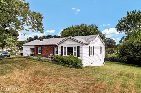 706 Metler Dr, Knoxville, TN 37912
