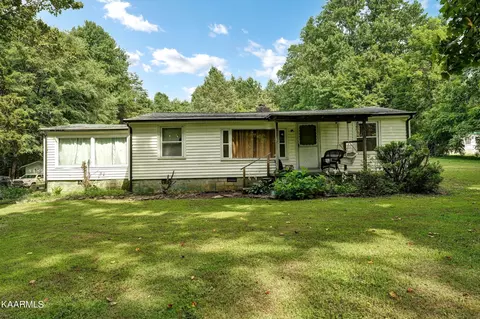 185 Moody Hollow Rd, Powell, TN 37849