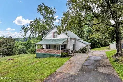 1607 Chota Rd, Maryville, TN 37803