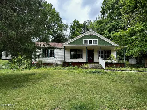 9314 Emory Rd, Corryton, TN 37721