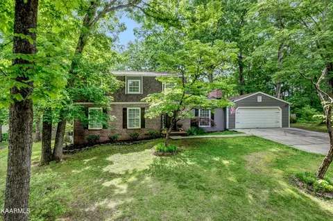 1118 Burning Tree Ln, Knoxville, TN 37923