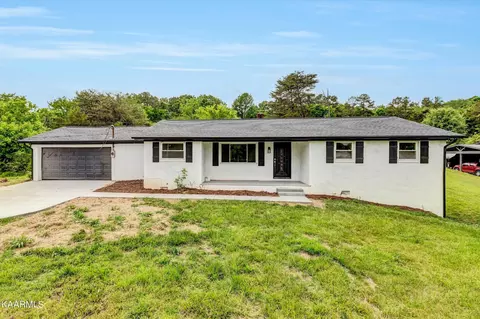 11517 Snyder Rd, Knoxville, TN 37932