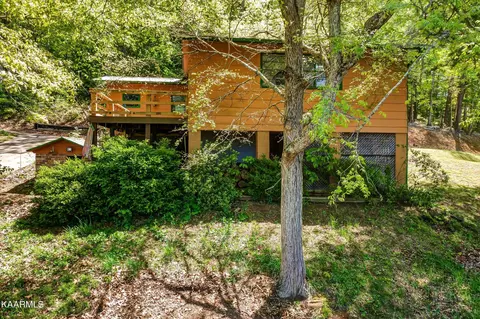 309 White Ln, Bean Station, TN 37708
