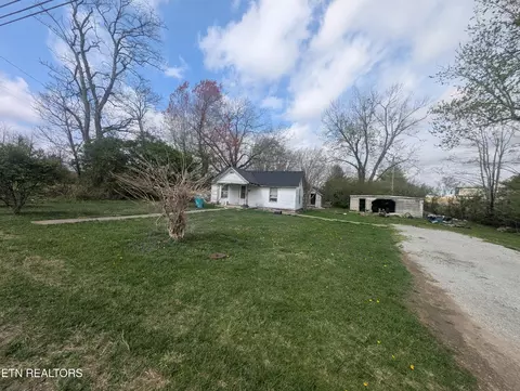 399 County Garage Rd, Crossville, TN 38555