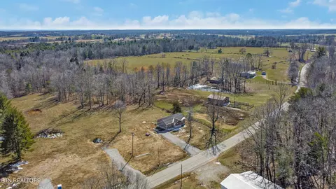 2771 Banner Springs Rd, Jamestown, TN 38556
