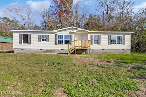 504 Kansas Ln, Oliver Springs, TN 37840