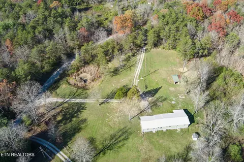 1240 Burks Loop, Grimsley, TN 38565 photo 3