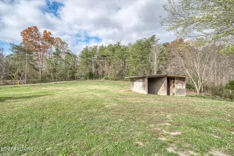 1240 Burks Loop, Grimsley, TN 38565 photo 40