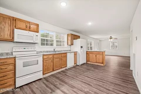 1240 Burks Loop, Grimsley, TN 38565 photo 23