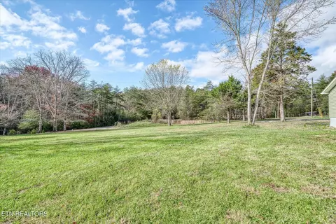 1240 Burks Loop, Grimsley, TN 38565 photo 14