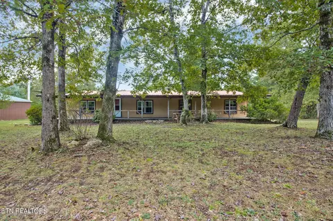 3961 Nashville Hwy, Deer Lodge, TN 37726