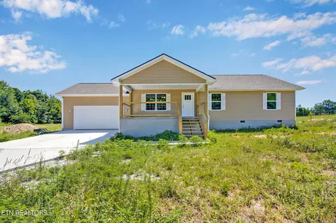 3665 Martha Washington Rd, Clarkrange, TN 38553