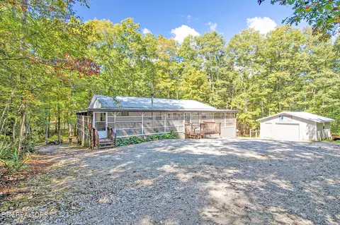 388 Dewey Burke Rd, Jamestown, TN 38556