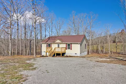 462 Daymon Cir, Crossville, TN 38572