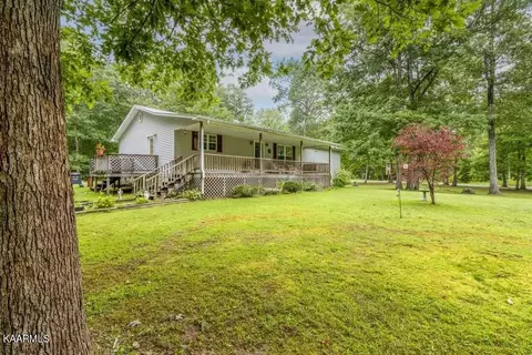 42 Fox Tr, Crossville, TN 38571